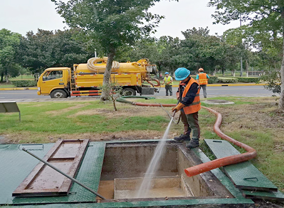 双湖化油池清理