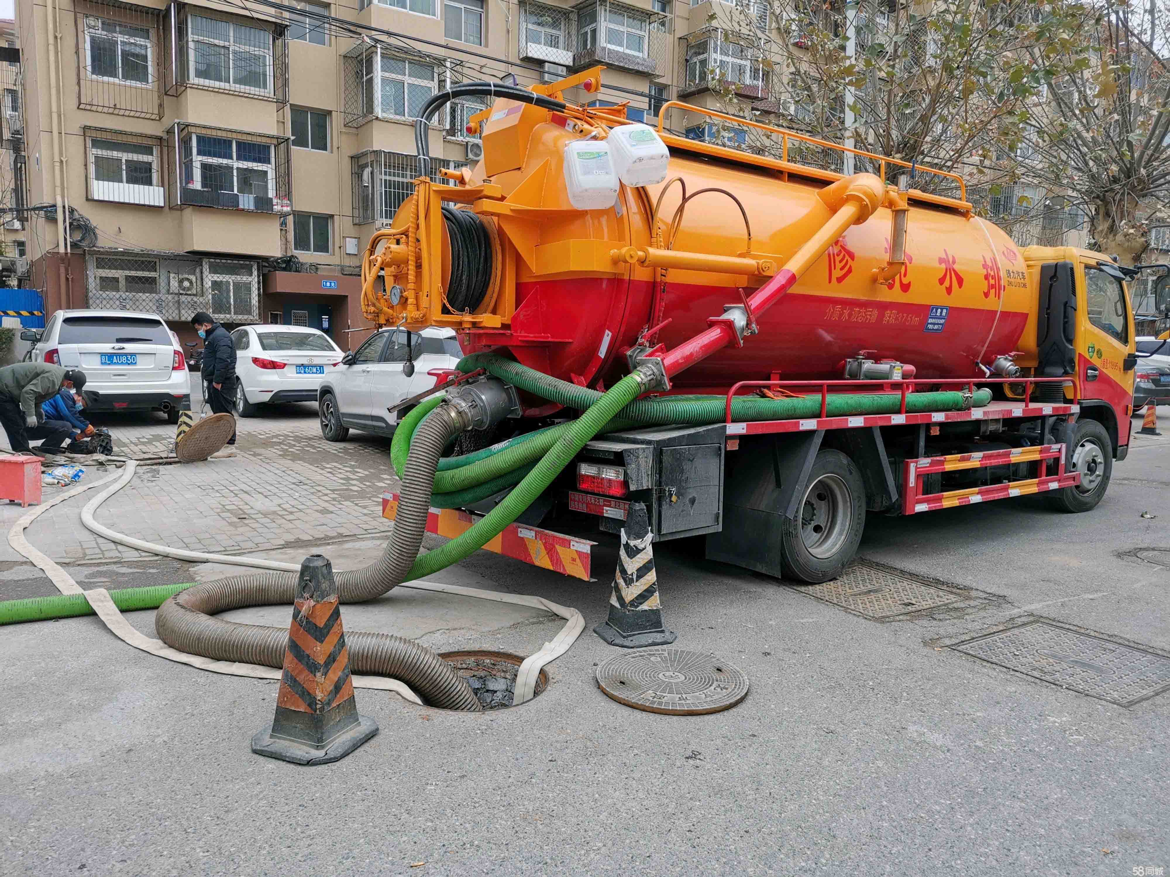 双湖抽粪吸污